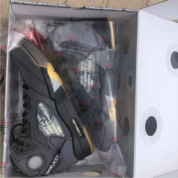 JORDAN 5 RETRO - Picture 3 of 6